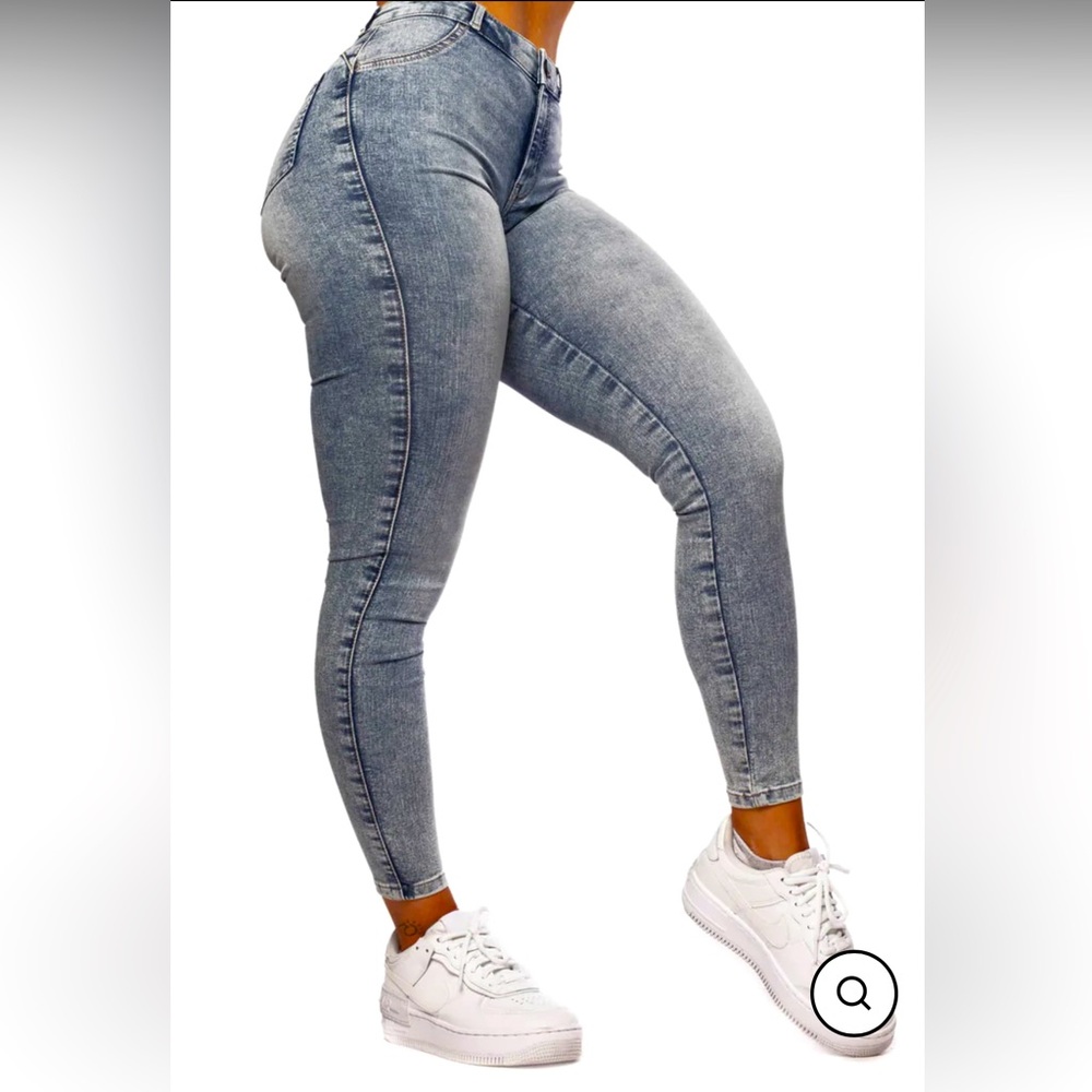 FitJeans. Contour V2, mid waisted - acid wash